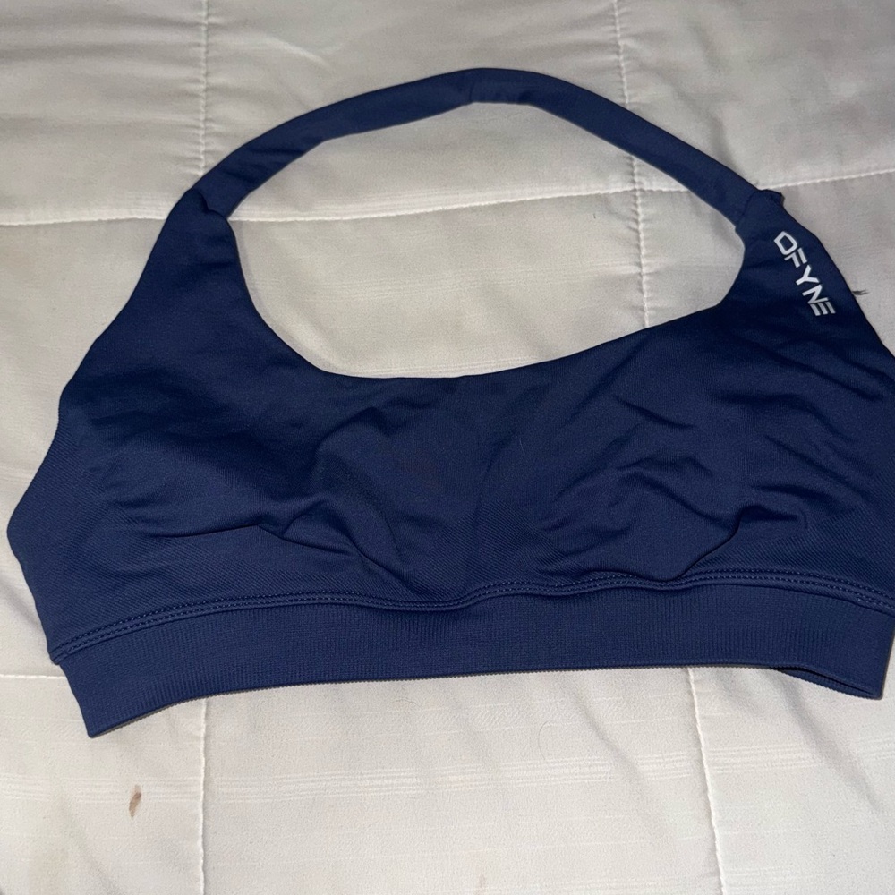 Dfyne sports bra